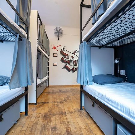 Auberge de jeunesse The Madhouse Prague Extérieur photo
